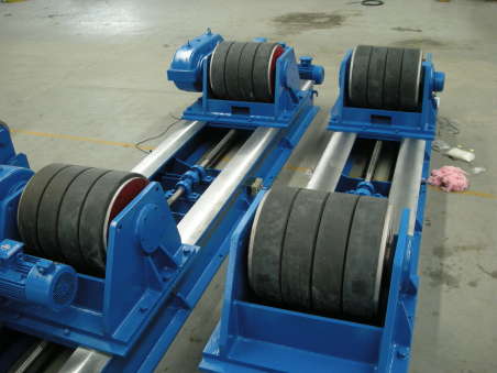 ”焊接滚轮架”